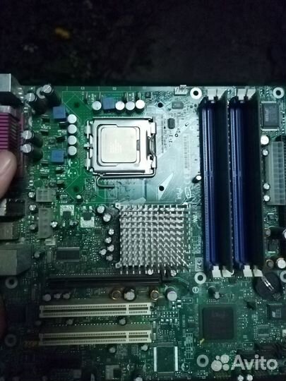 Материнская плата