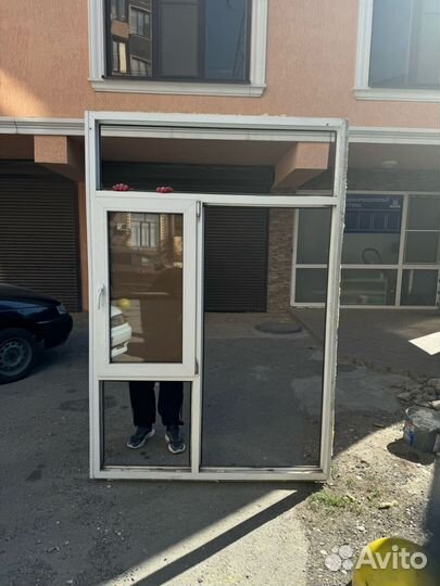 Пластиковые окна и дверь