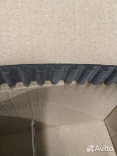 Ремень грм и натяжной ролик Рено Логан 1.4