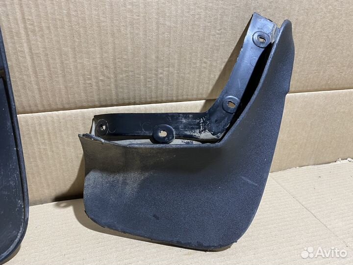 Брызговик задний Volkswagen Jetta 6