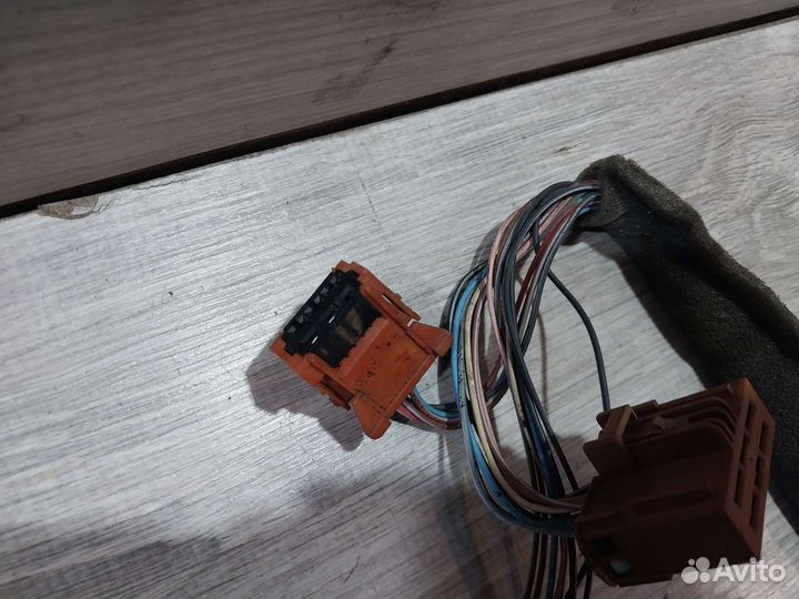 Разьем кнопок стеклоподьемников Renault Megan 2