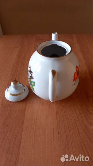 Чайник заварочный фарфоровый с пиалами. СССР