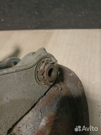 Ступица цапфа кулак задняя левая Audi Тт