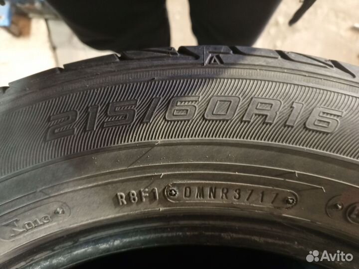 Dunlop SP 70 215/60 R16