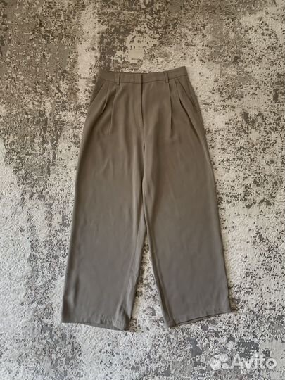 Широкие брюки и джинсы