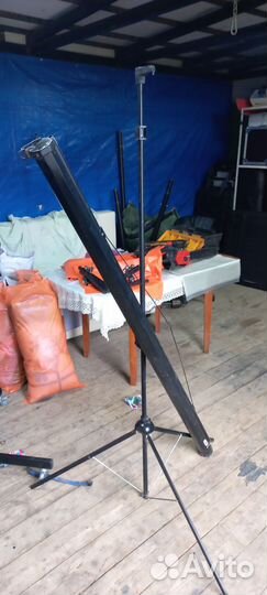 Экран для проектора рулонный 180/180