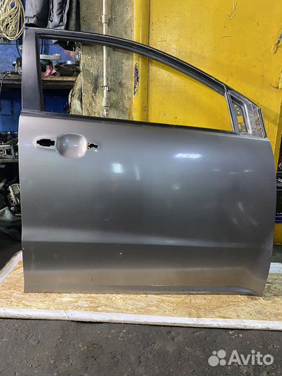 Дверь передняя правая SsangYong Actyon