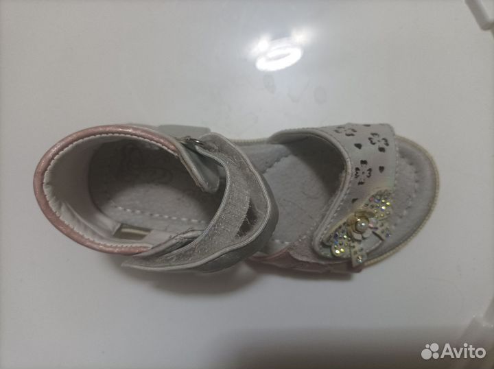 Сандалии для девочки