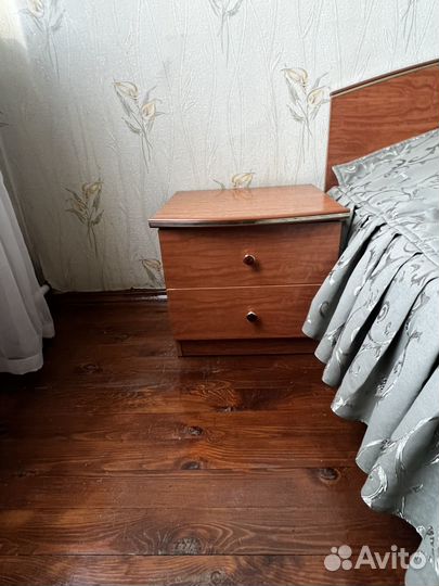 Комплект мебели в спальню б/у
