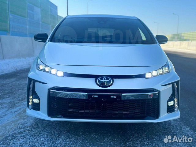 Toyota Prius PHV 1.8 CVT, 2019, 80 000 км с пробегом, цена 2550000 руб.