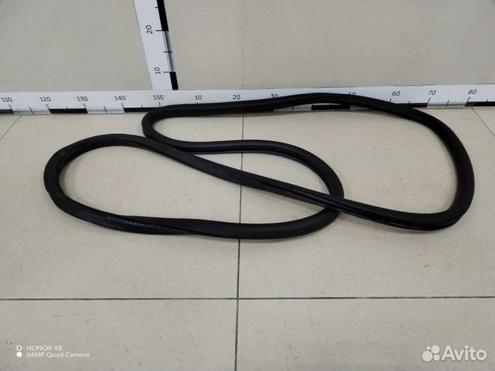 Уплотнитель проема двери задней левой Volkswagen T