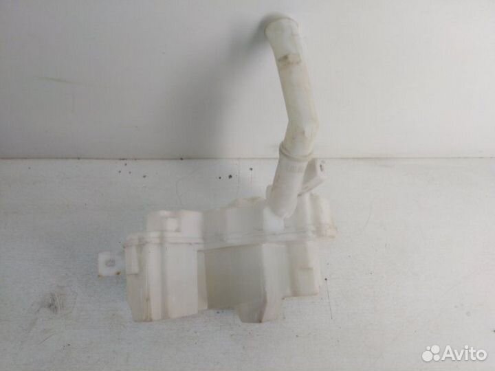 Бачок омывателя Mazda 3 BK 2002-2009