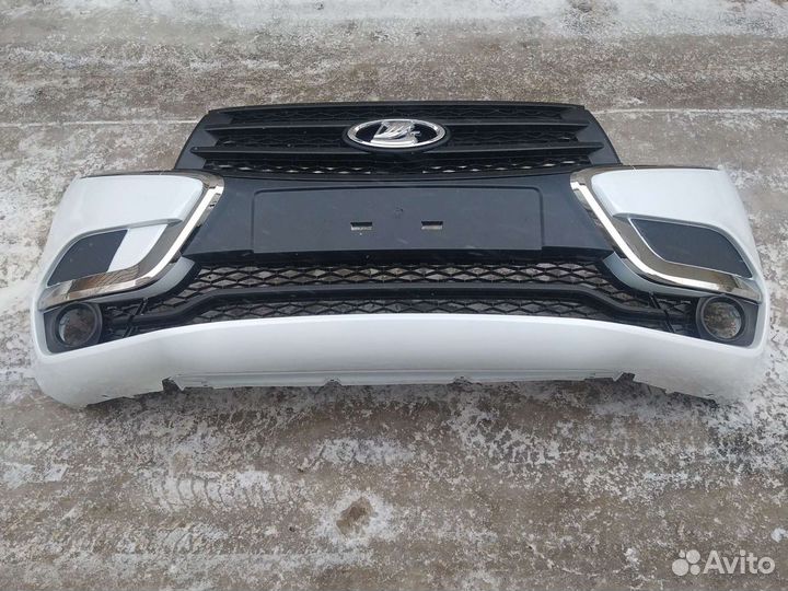 Передний бампер Лада хрей. Цвет Ледниковый 221