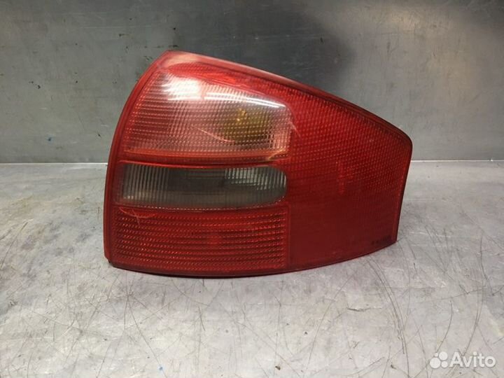 Фонарь задний правый Audi A6 C5 1997-2004 седан