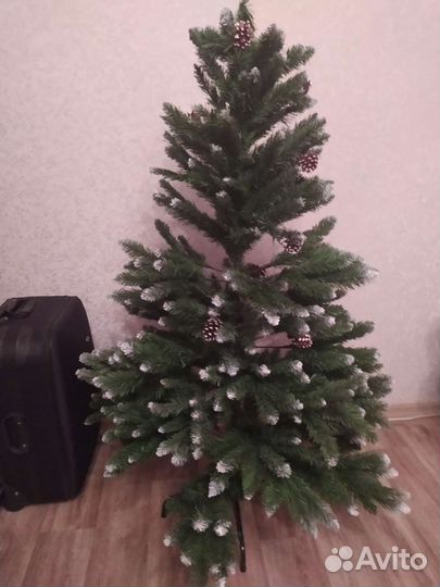 Елка искусственная