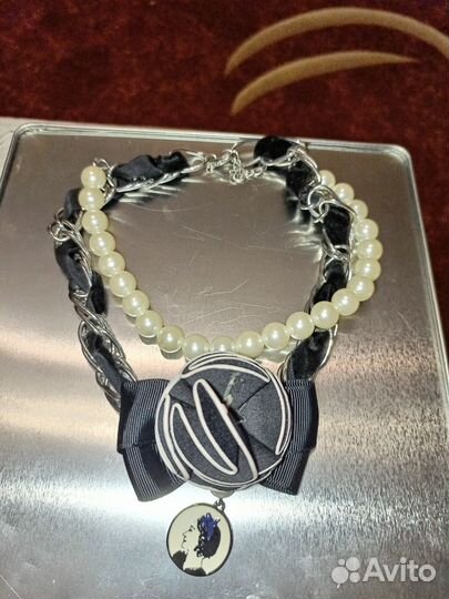 Украшение на шею