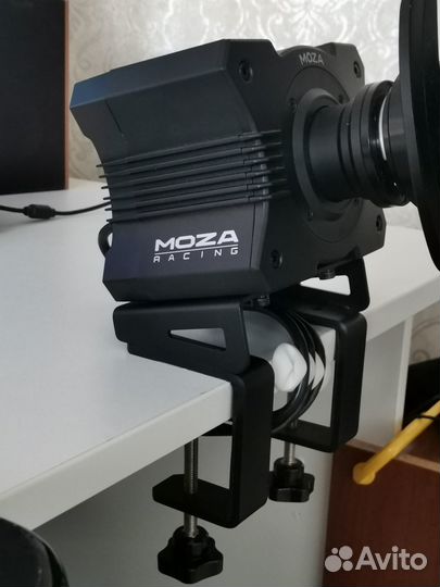 База moza R5 +крепление к столу