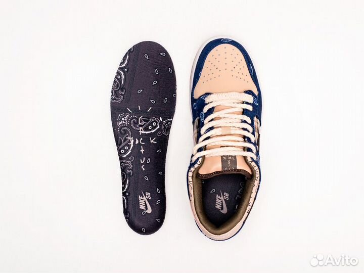 Кроссовки Nike SB Dunk Low x Travis Scott