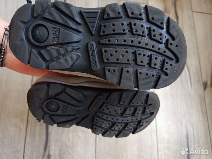 Сапожки демисезонные для девочки Geox 24