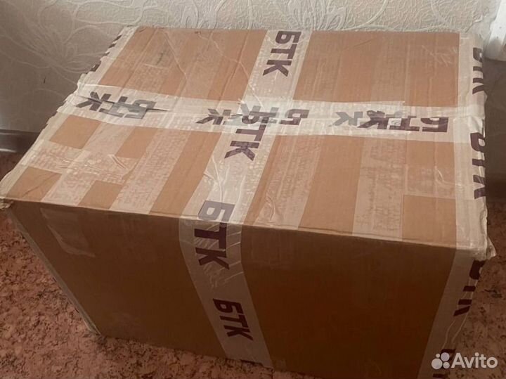 Коробка с вещами