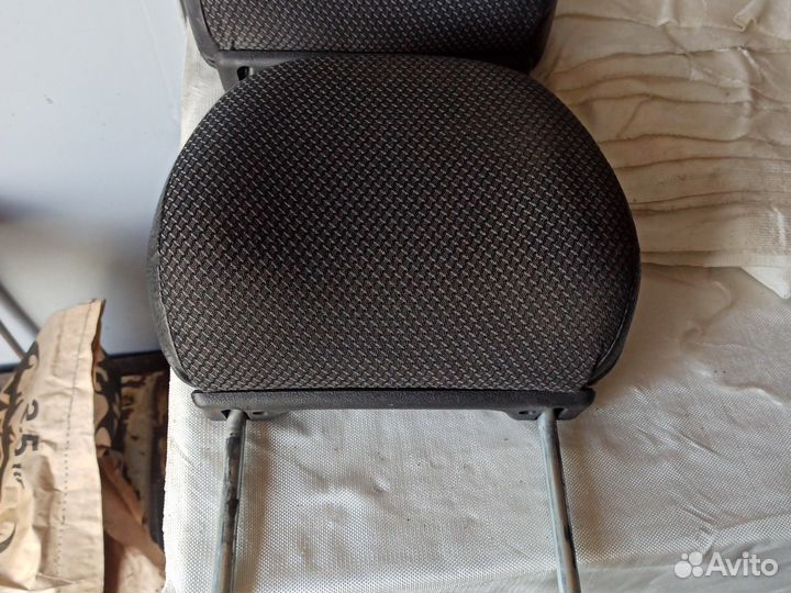 Подголовники на ниву