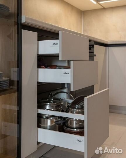 Кухонный гарнитур новый