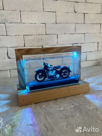 Подарочный светильник с мотоциклом Harley