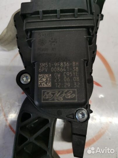 Педаль газа Ford Kuga 1 2.0 дизель G6DG 2010