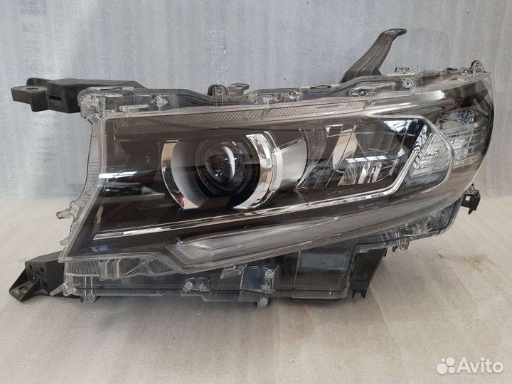 Toyota Land Cruiser Prado 150 17- фара левая
