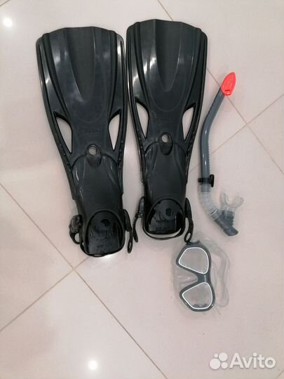 Ласты и маска с трубкой