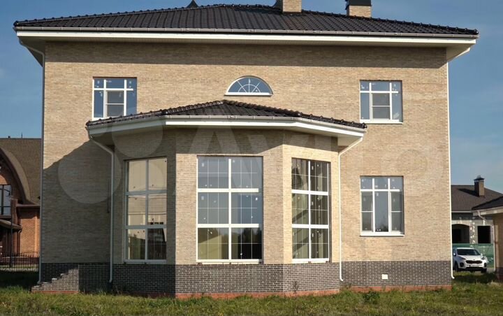 Дом 230 м² на участке 15 сот.