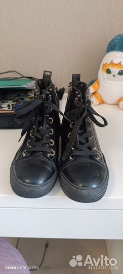 Ботинки демисезонные для девочки 23 размер