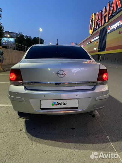 Opel Astra 1.8 AT, 2008, 200 000 км