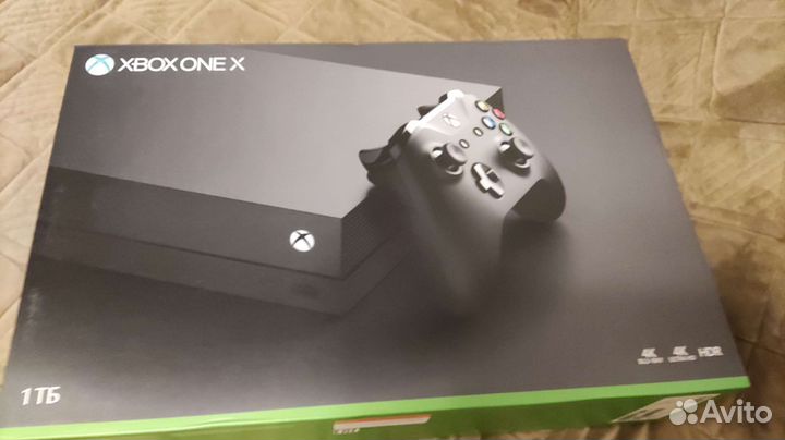 Xbox ONE X + 2 геймпада, полный комплект