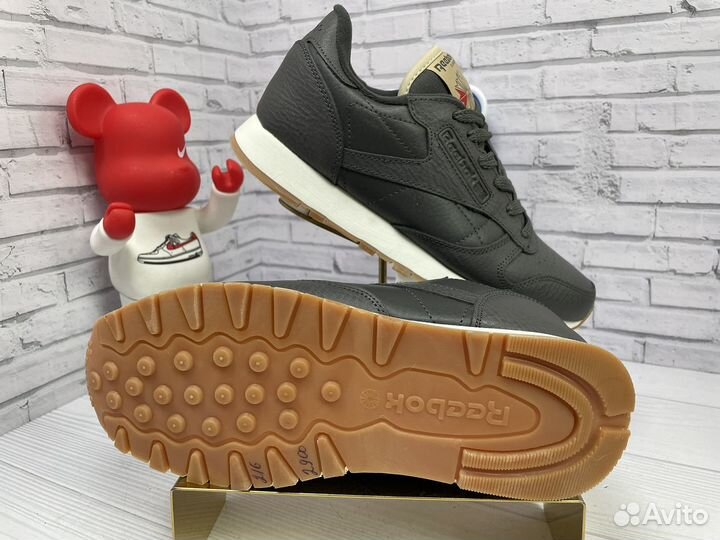 Кроссовки reebok classic