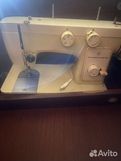 Швейная машина Чайка 142 м