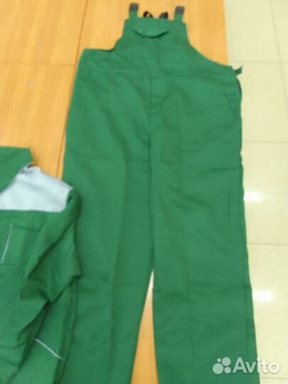 Продам рабочую форму новую