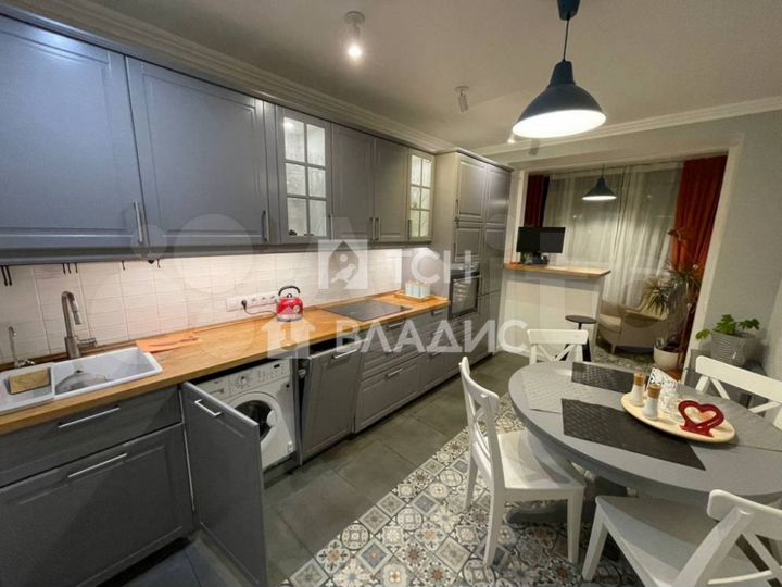 1-к. квартира, 53,6 м², 21/25 эт.