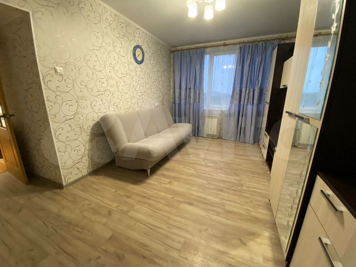 2-к. квартира, 47 м², 6/9 эт.