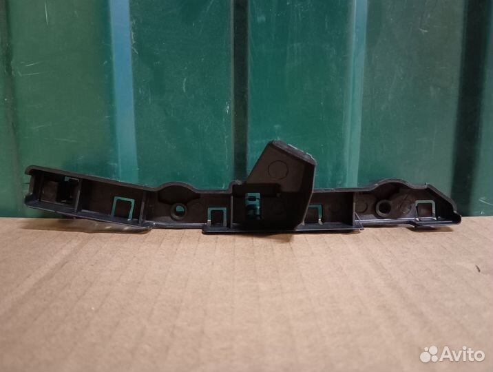 Кронштейн переднего бампера Nissan Qashqai J11