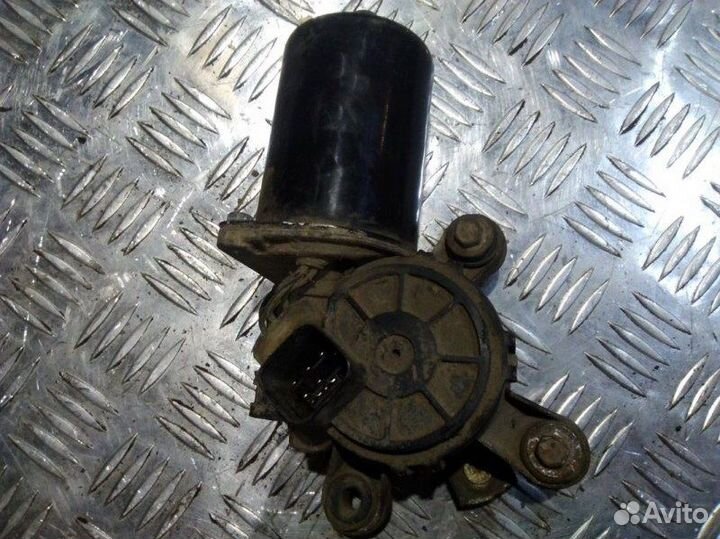 Моторчик стеклоочистителя передний Hyundai Accent