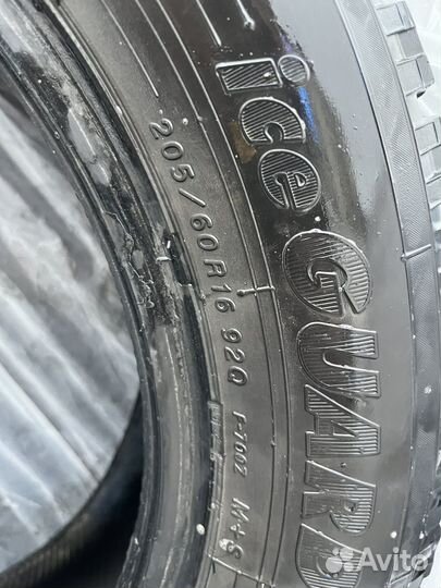 Yokohama Ice Guard Stud IG55 205/60 R16 92Q