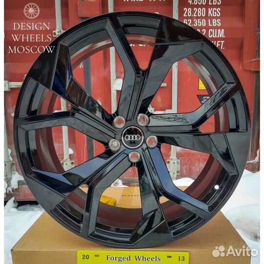 Кованые диски R22 на Audi Q7 Q8