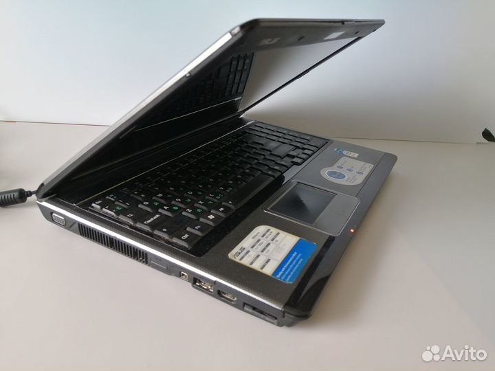 Ноутбук Asus X55S для работы и игр