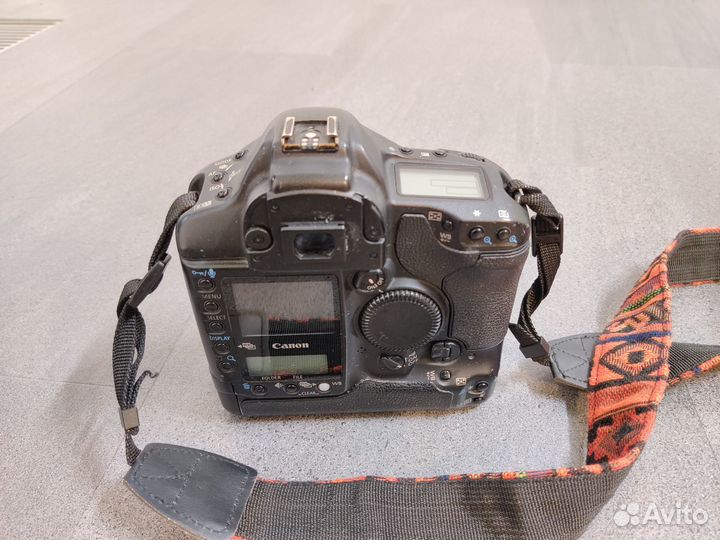 Фотоаппарат canon eos 1Ds Mark ll