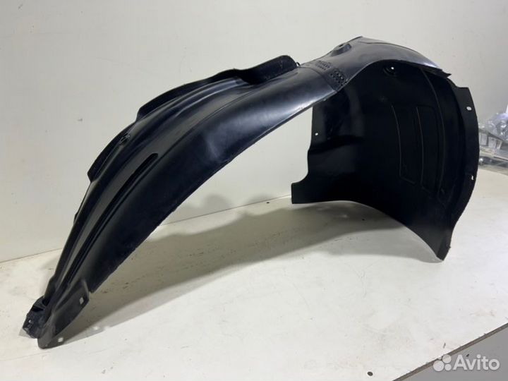 Подкрылок передний правый Kia Rio 4 2017