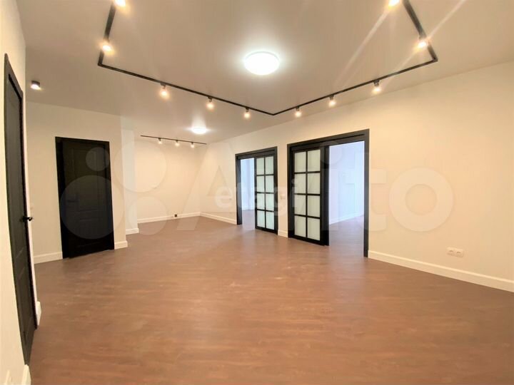 2-к. квартира, 76,5 м², 4/15 эт.