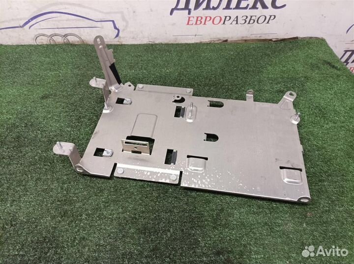 Кронштейн Audi Audi A8 4E 2002-2007