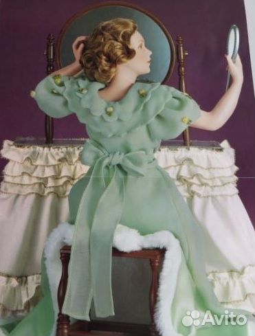 Коллекционная кукла фарфоровая Перед выходом