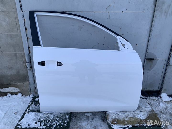 Дверь передняя правая Kia Rio 4 Оригинал 2017-2021